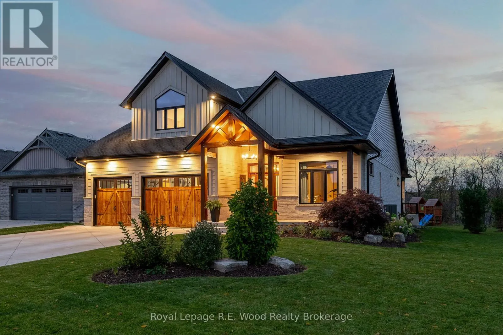 19 ROYAL DORNOCH DRIVE