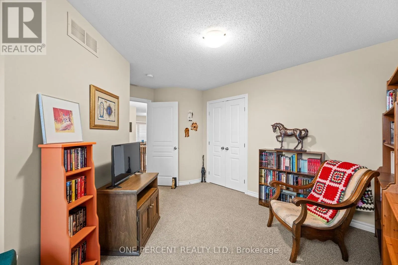 324 ROSINA WAY