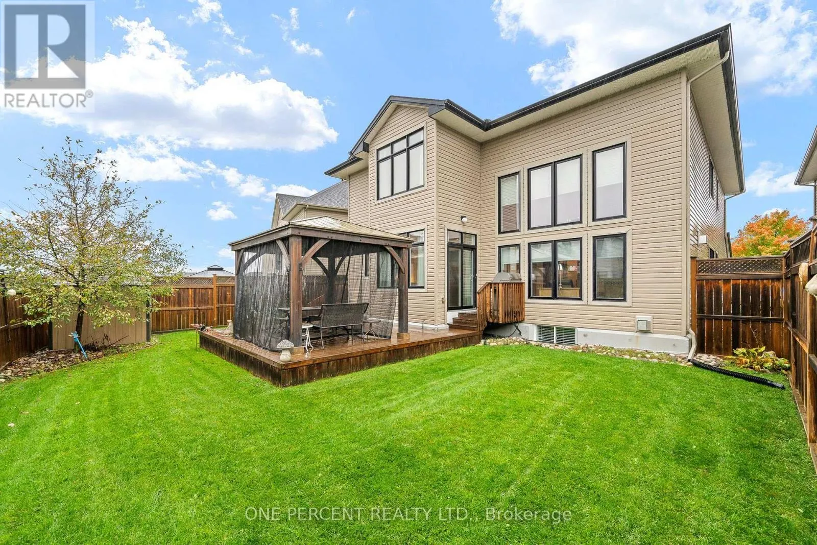 324 ROSINA WAY