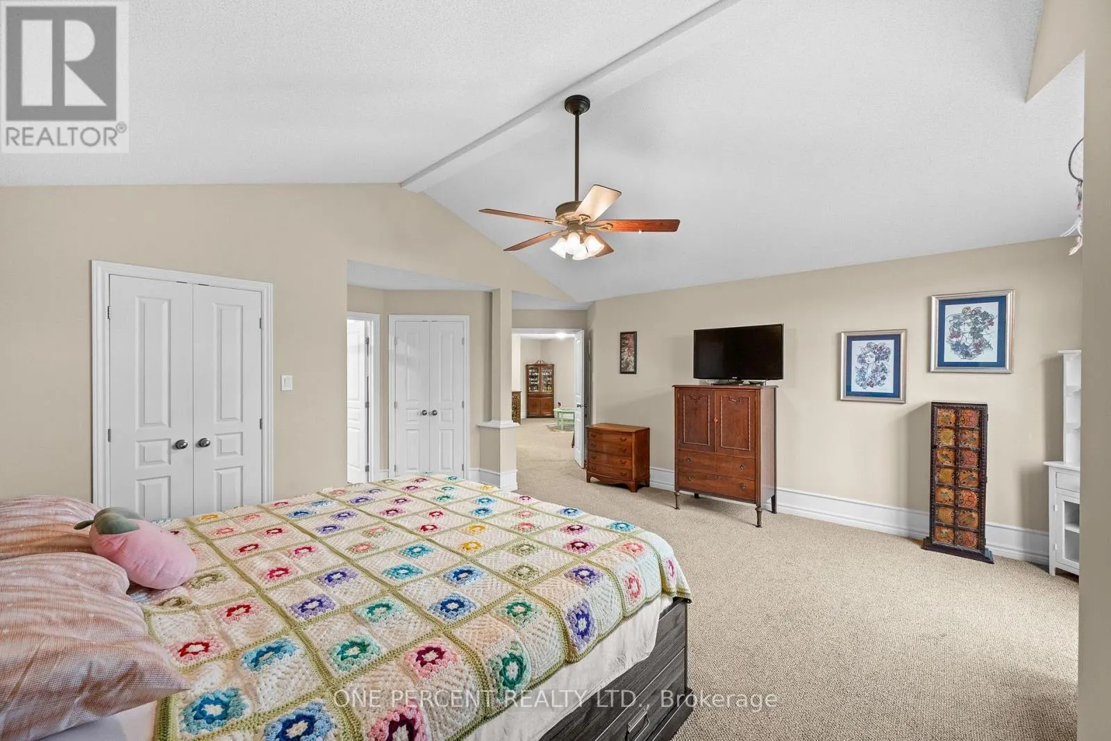 324 ROSINA WAY