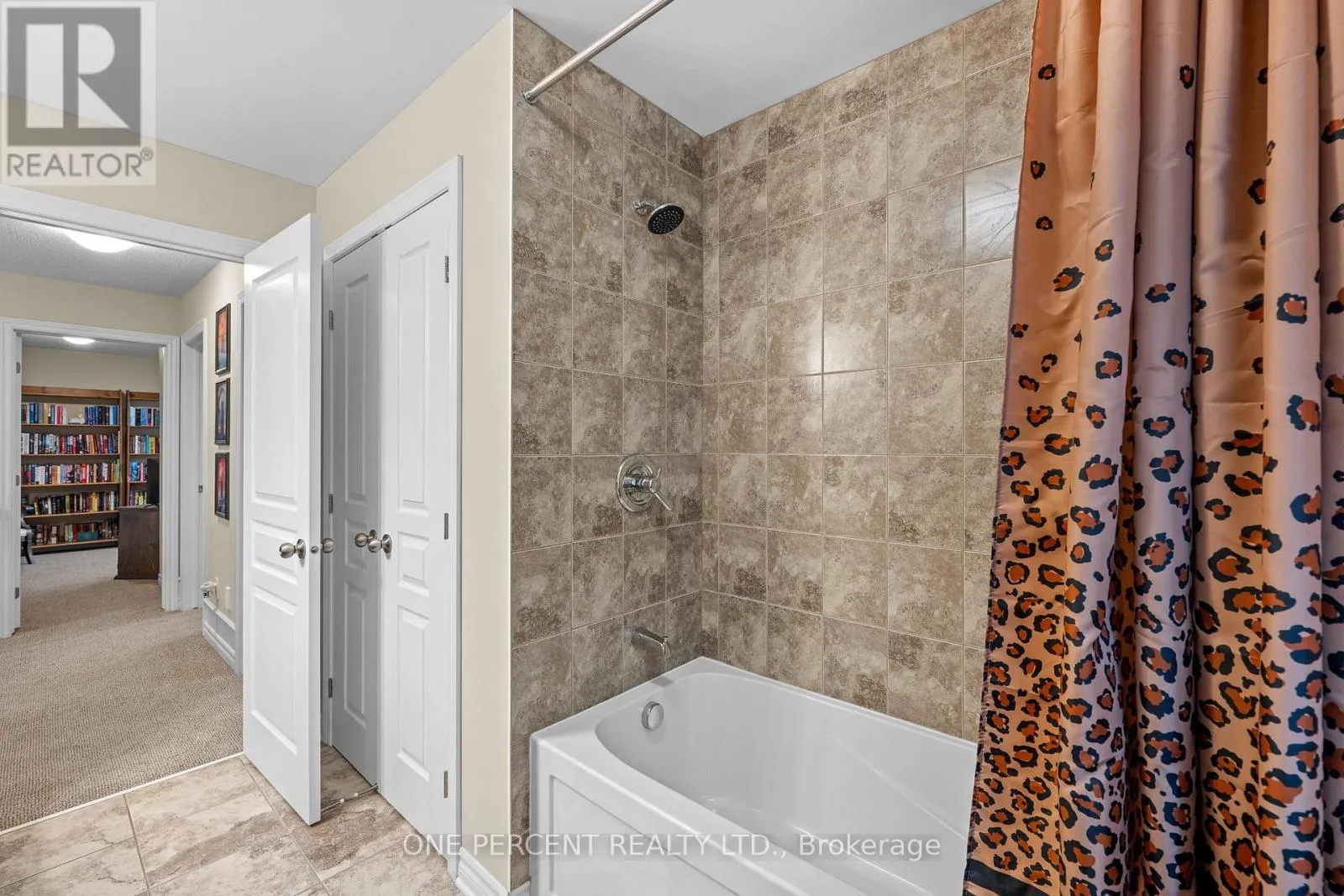 324 ROSINA WAY
