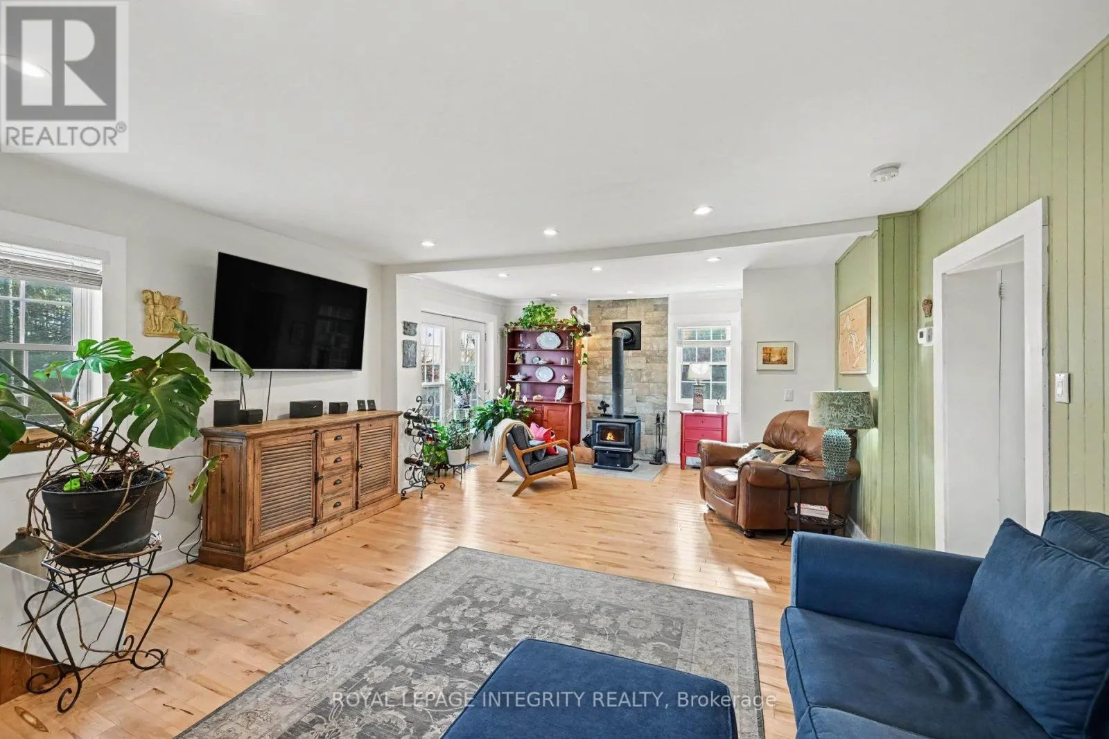 27 COBUS ROAD