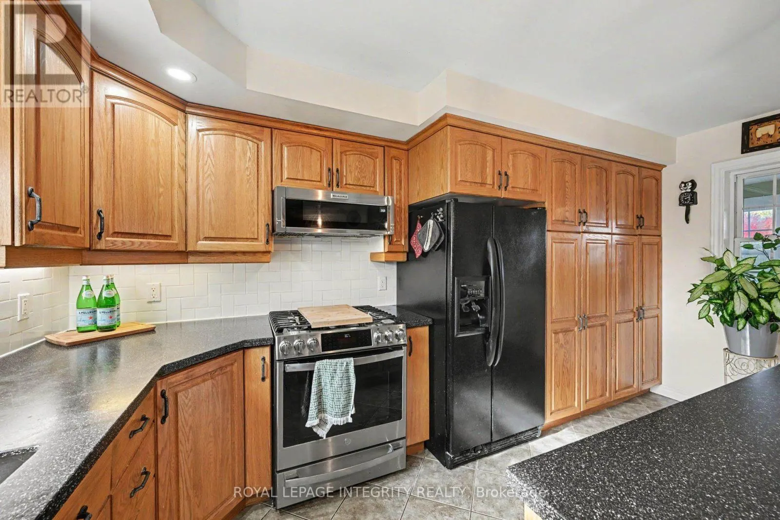 27 COBUS ROAD