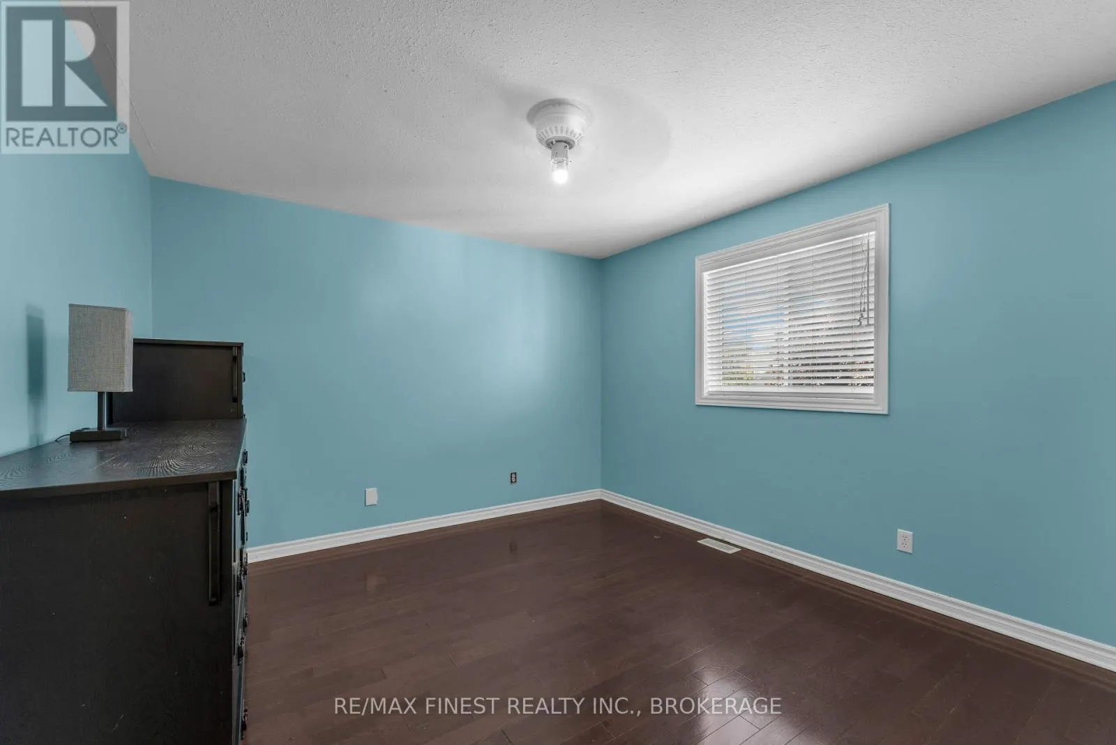 1208 GREENWOOD PARK DRIVE