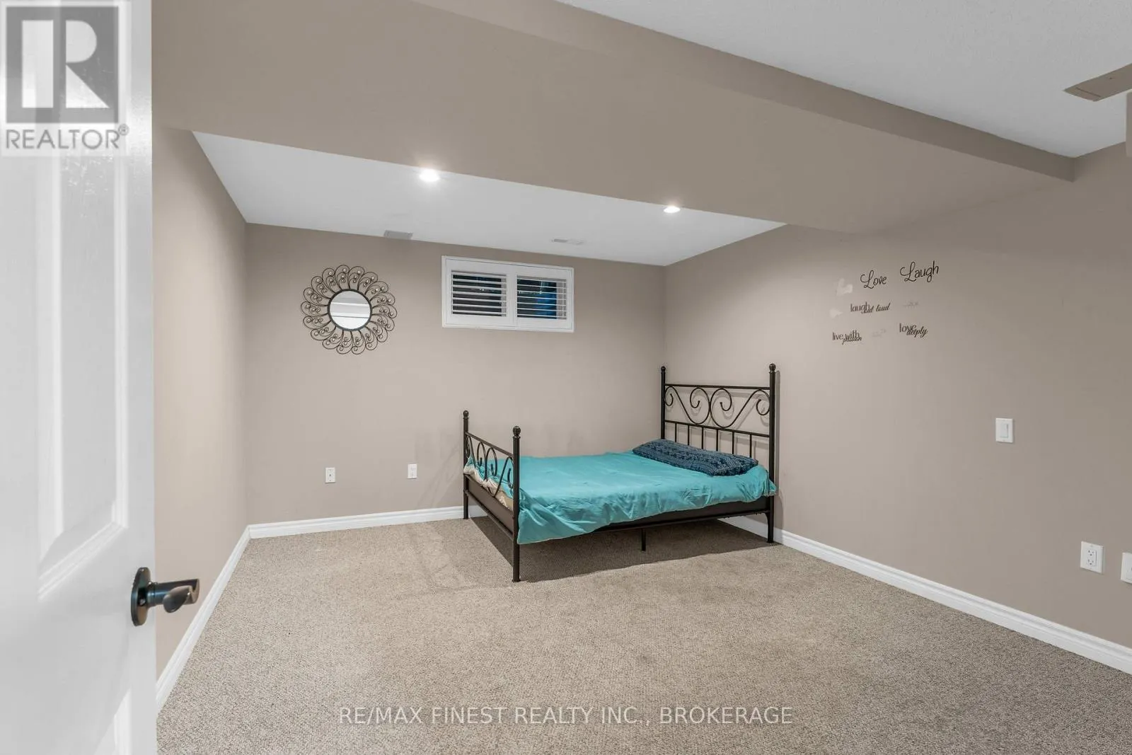 1208 GREENWOOD PARK DRIVE