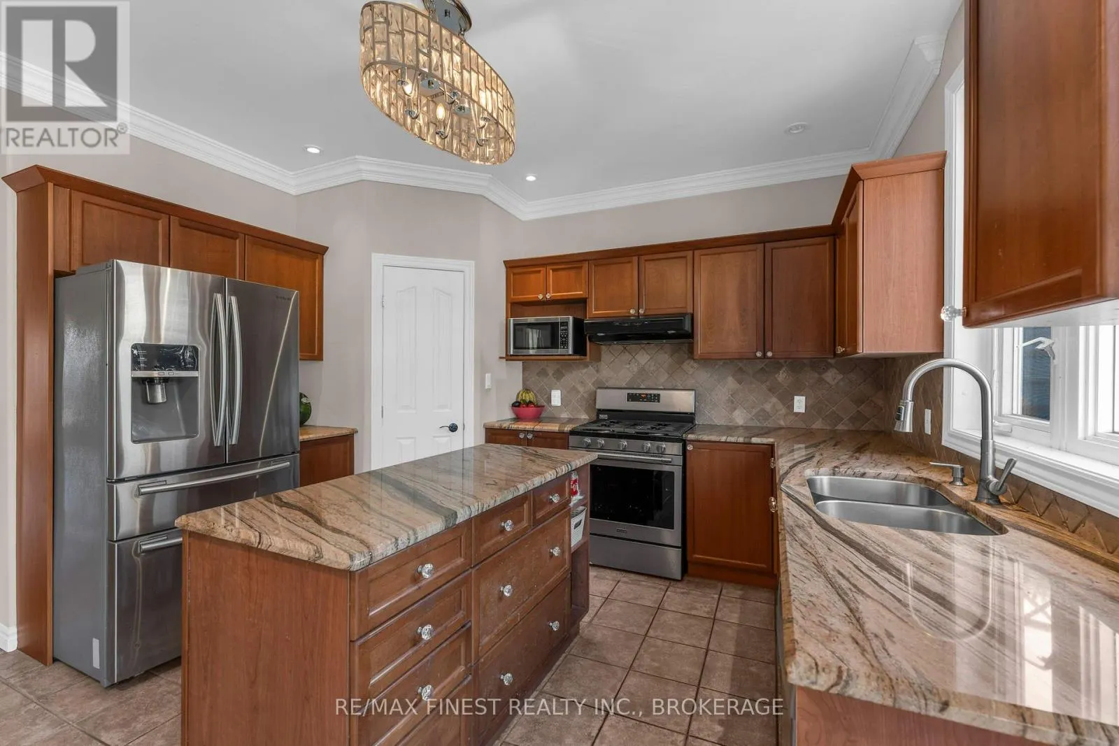 1208 GREENWOOD PARK DRIVE
