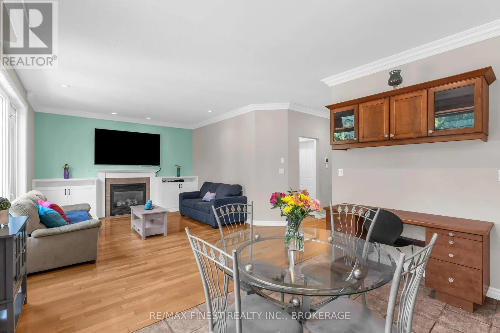 1208 GREENWOOD PARK DRIVE