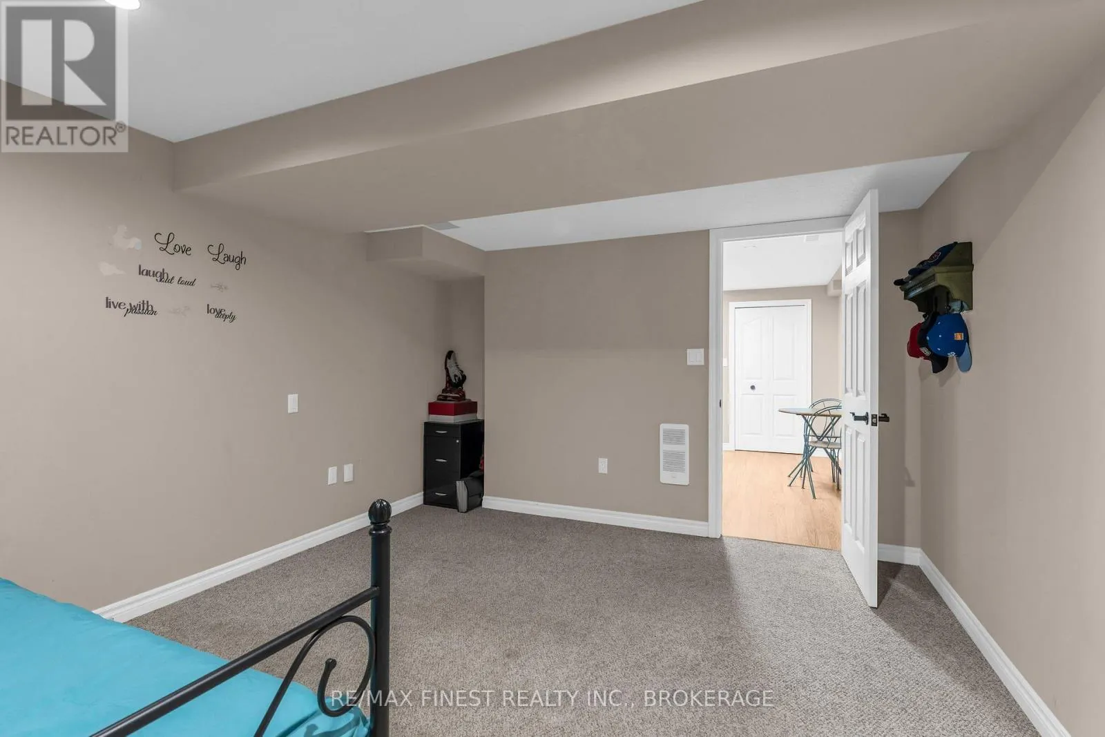 1208 GREENWOOD PARK DRIVE