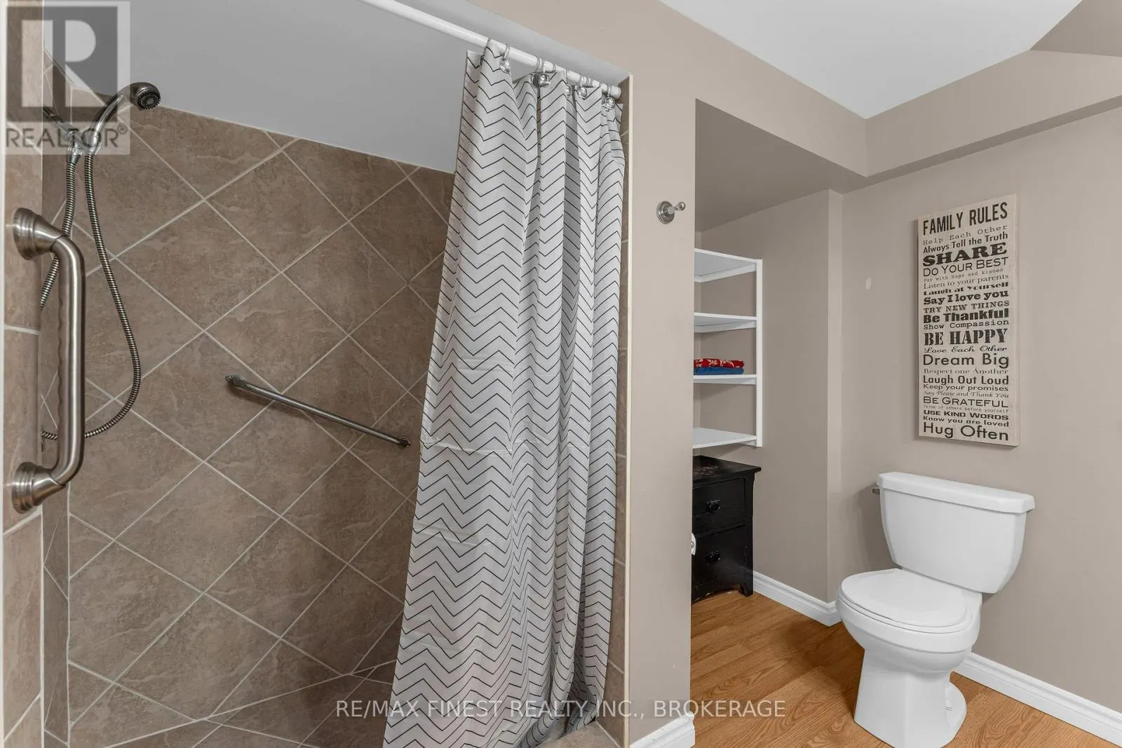 1208 GREENWOOD PARK DRIVE