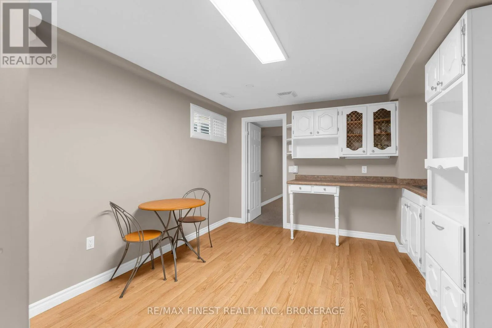 1208 GREENWOOD PARK DRIVE