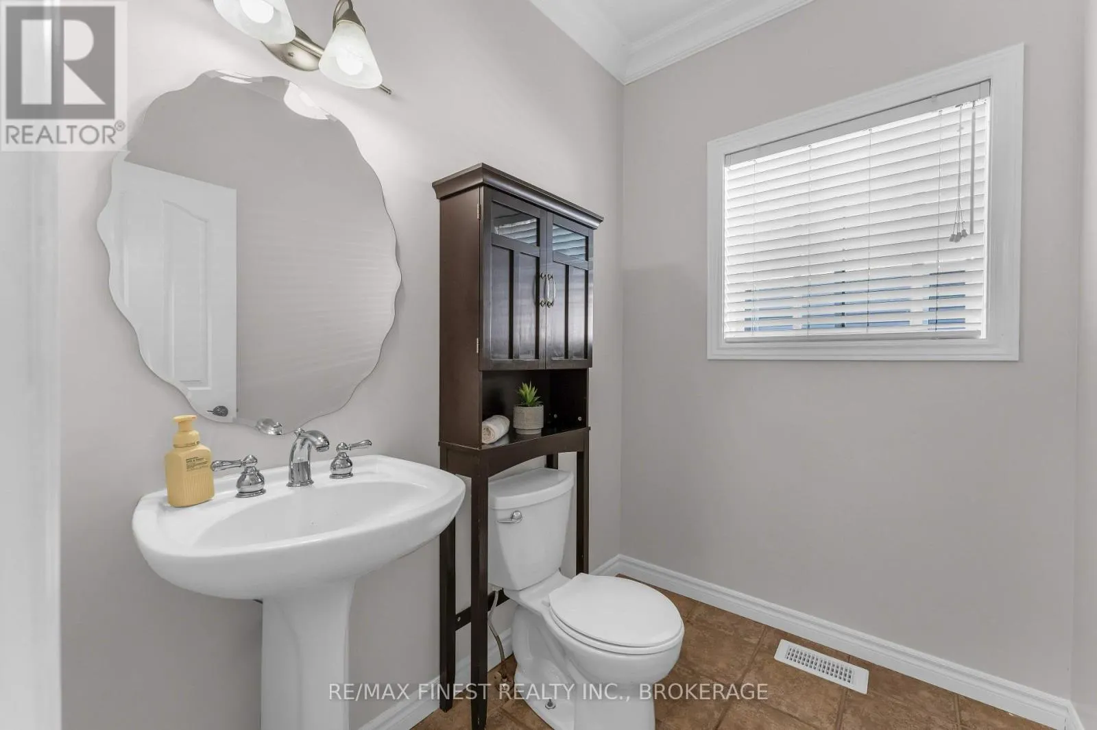 1208 GREENWOOD PARK DRIVE