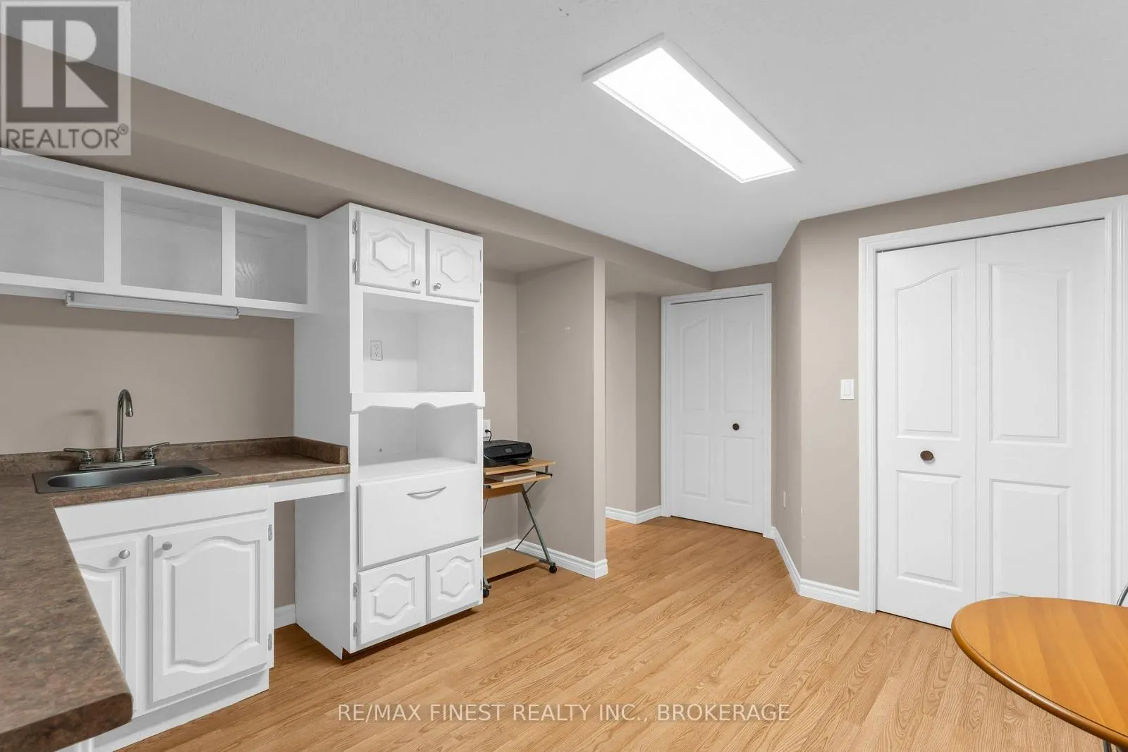 1208 GREENWOOD PARK DRIVE