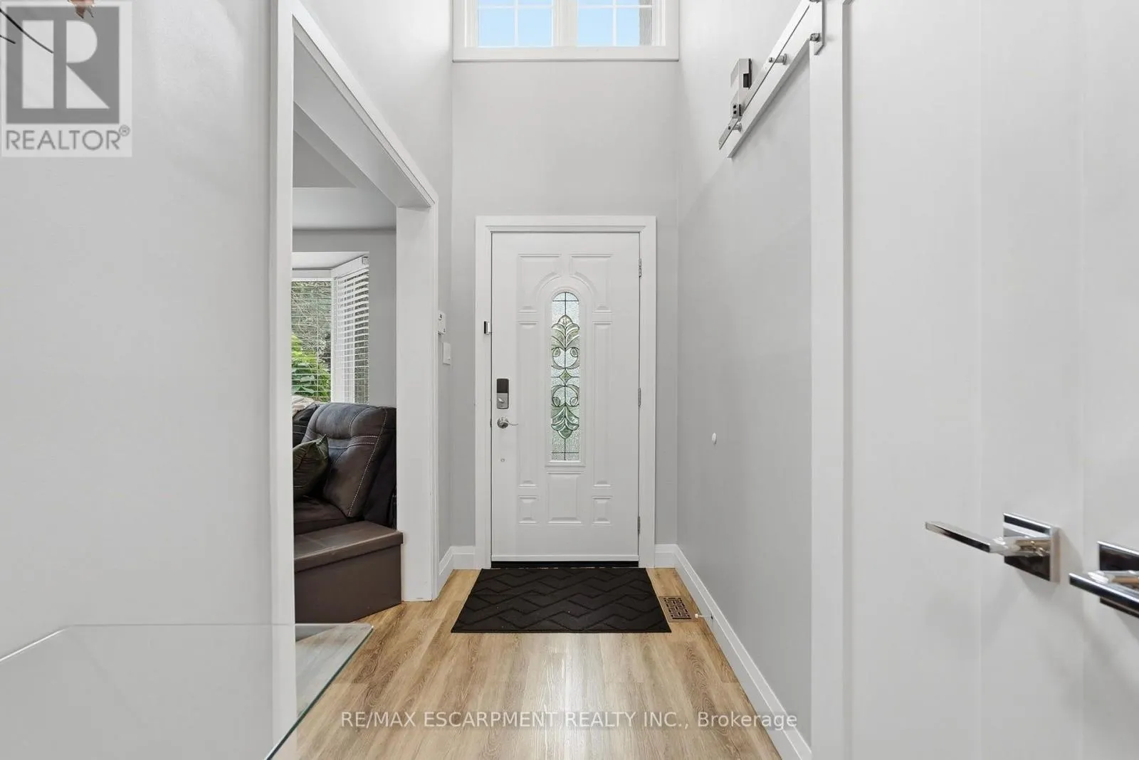 231 PARKSIDE DRIVE