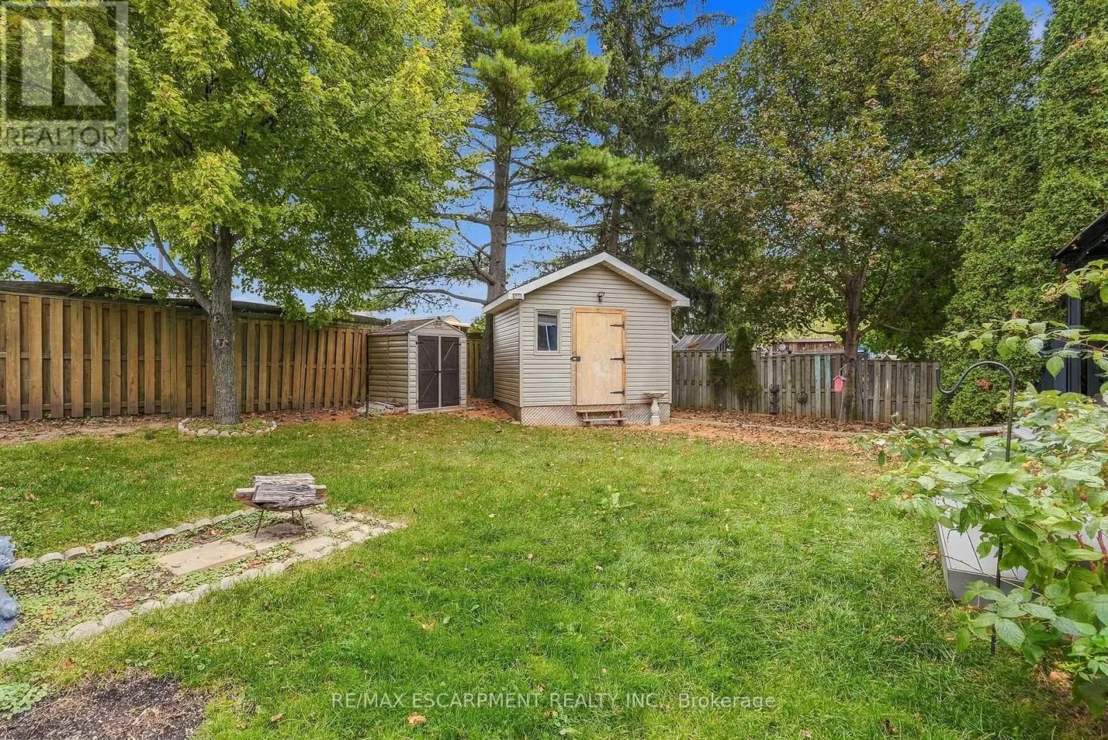 231 PARKSIDE DRIVE
