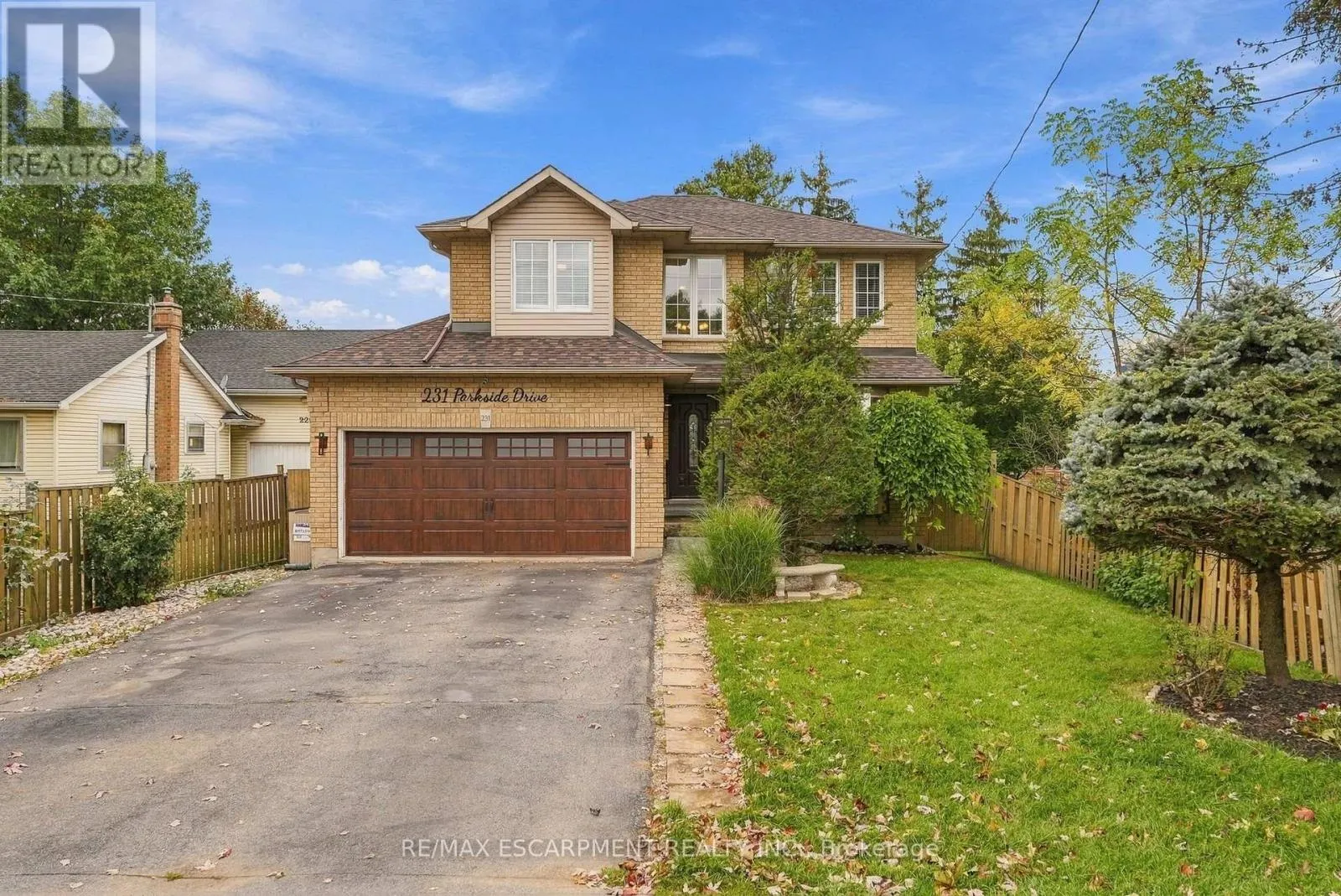 231 PARKSIDE DRIVE