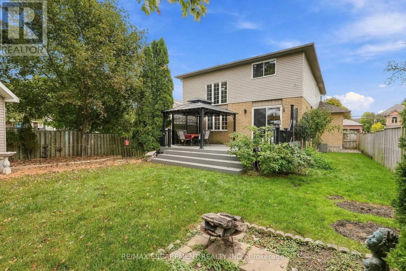 231 PARKSIDE DRIVE