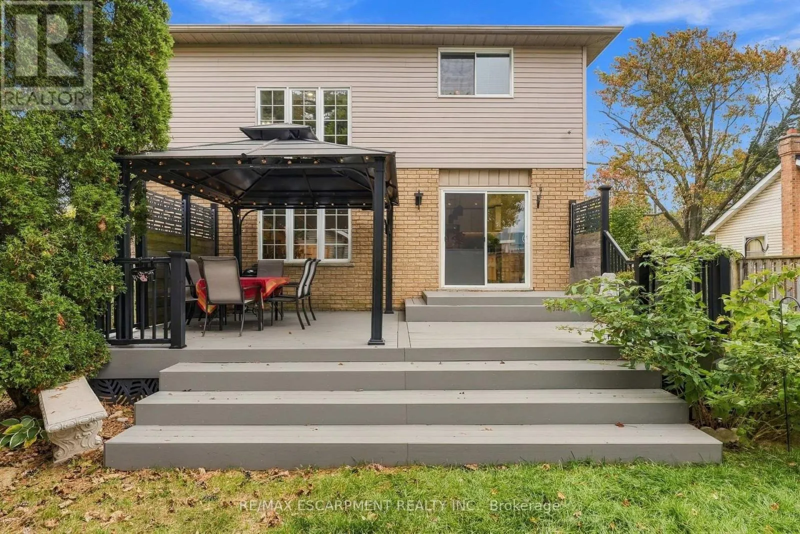 231 PARKSIDE DRIVE