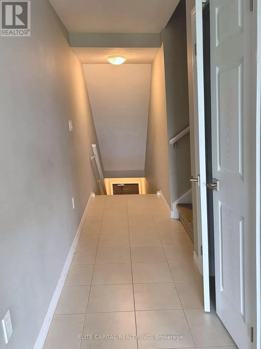 44 LOMOND LANE
