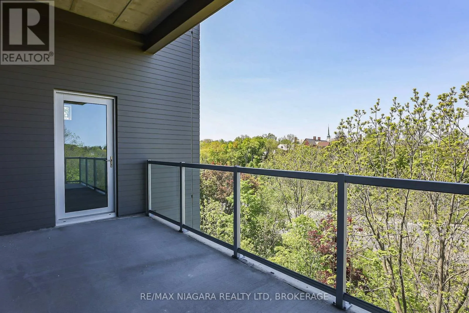 505 - 77 YATES STREET #505
