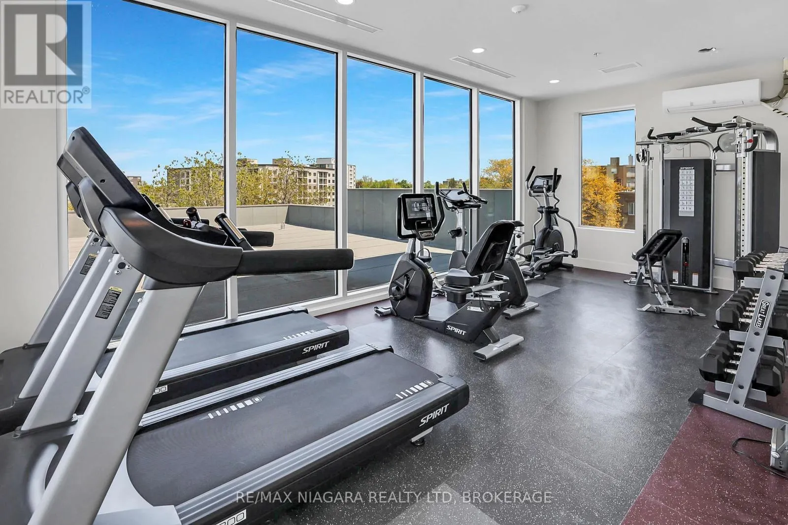 505 - 77 YATES STREET #505