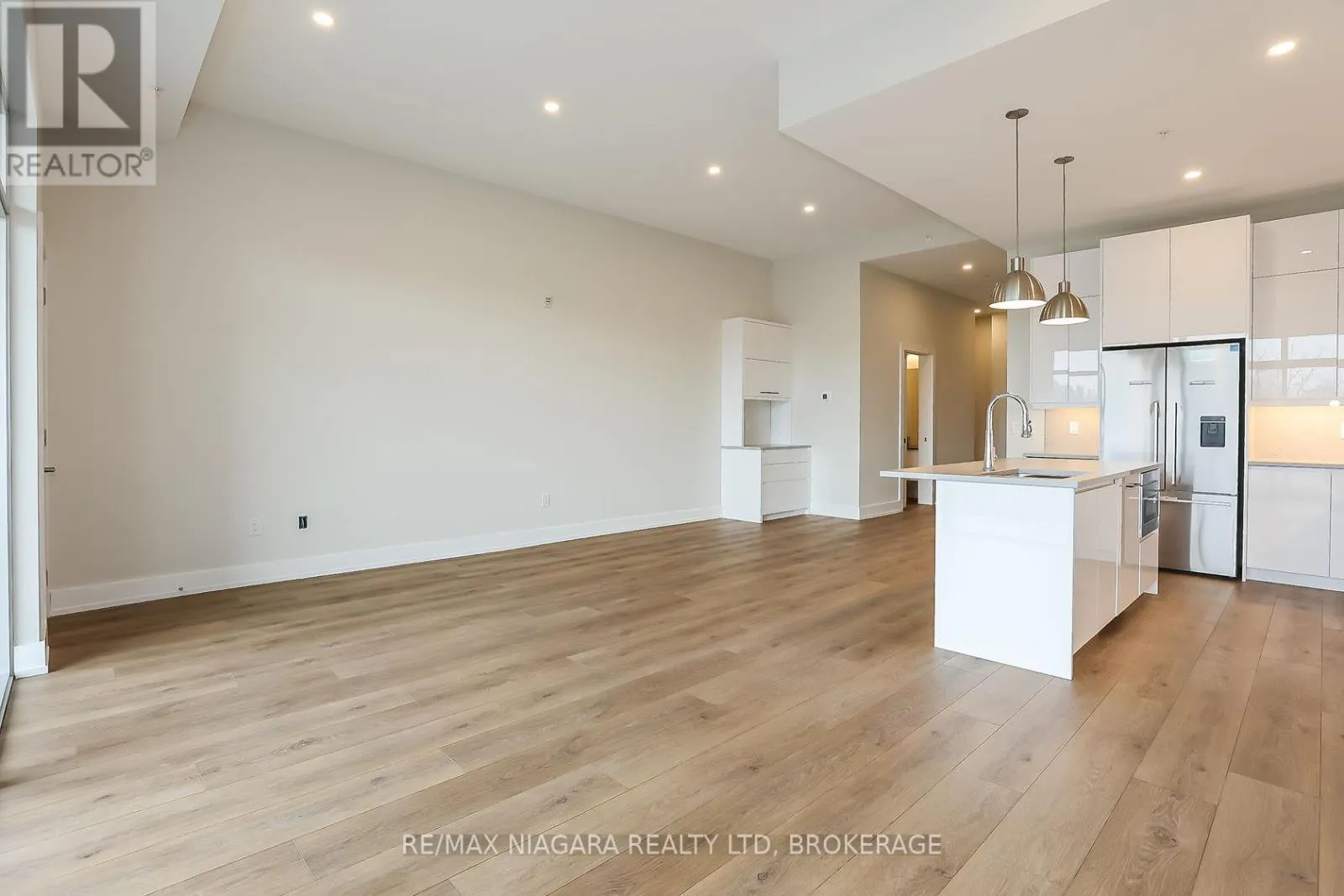 505 - 77 YATES STREET #505