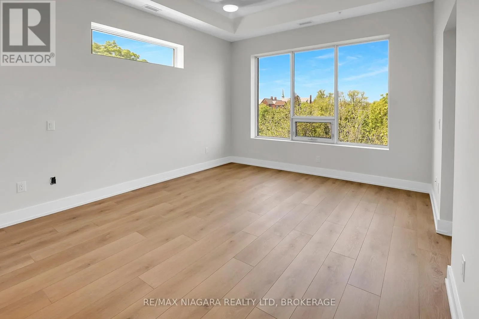 505 - 77 YATES STREET #505