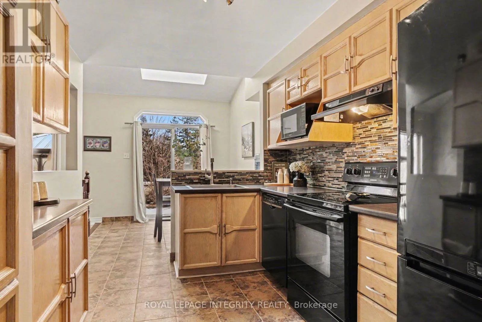 52 BLACKDOME CRESCENT
