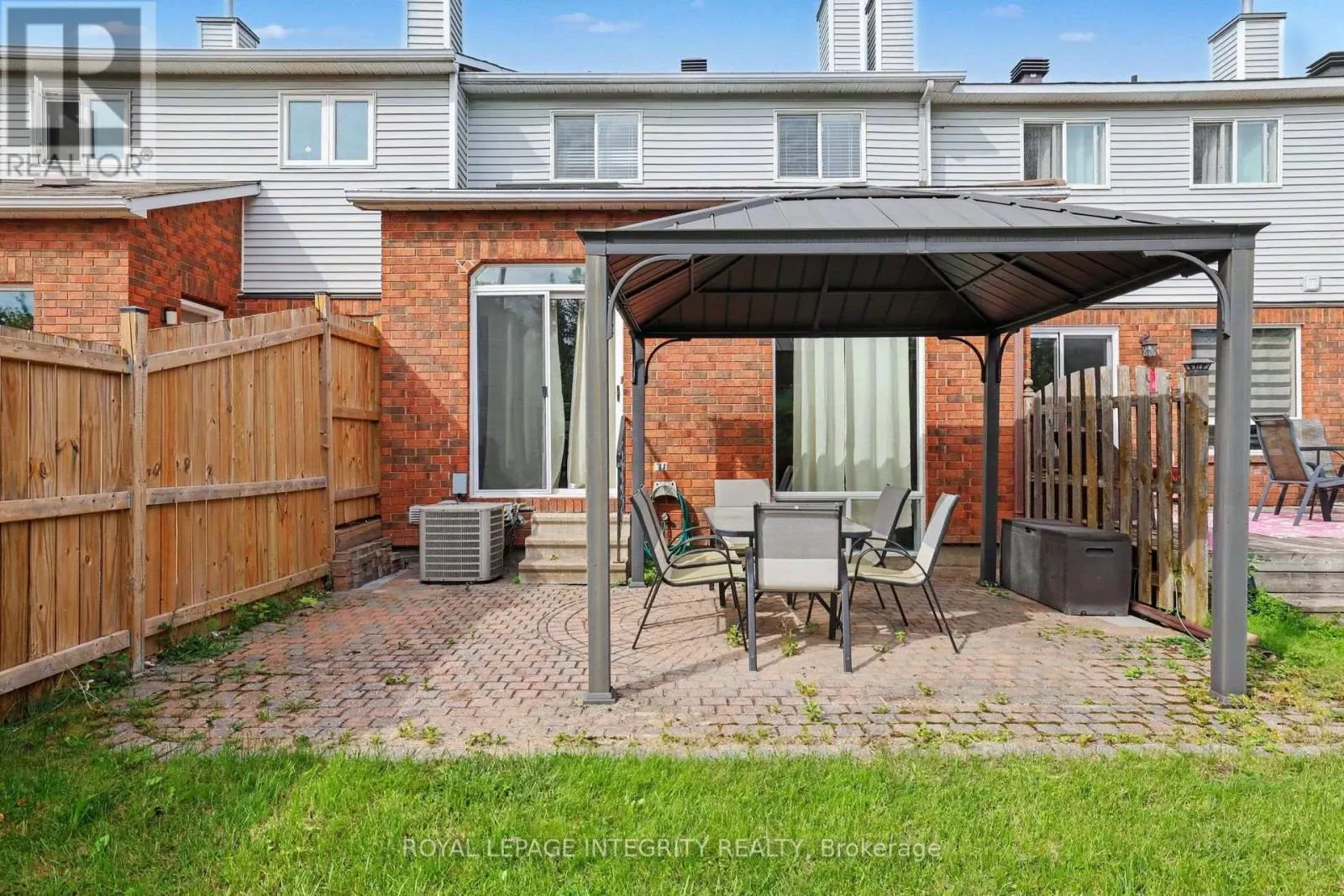 52 BLACKDOME CRESCENT