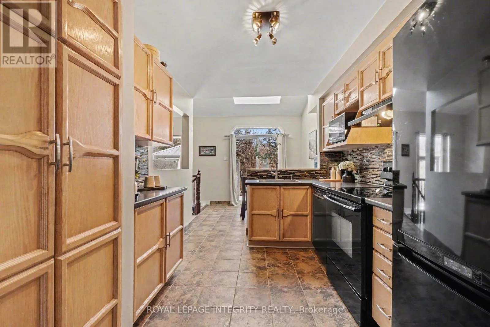 52 BLACKDOME CRESCENT
