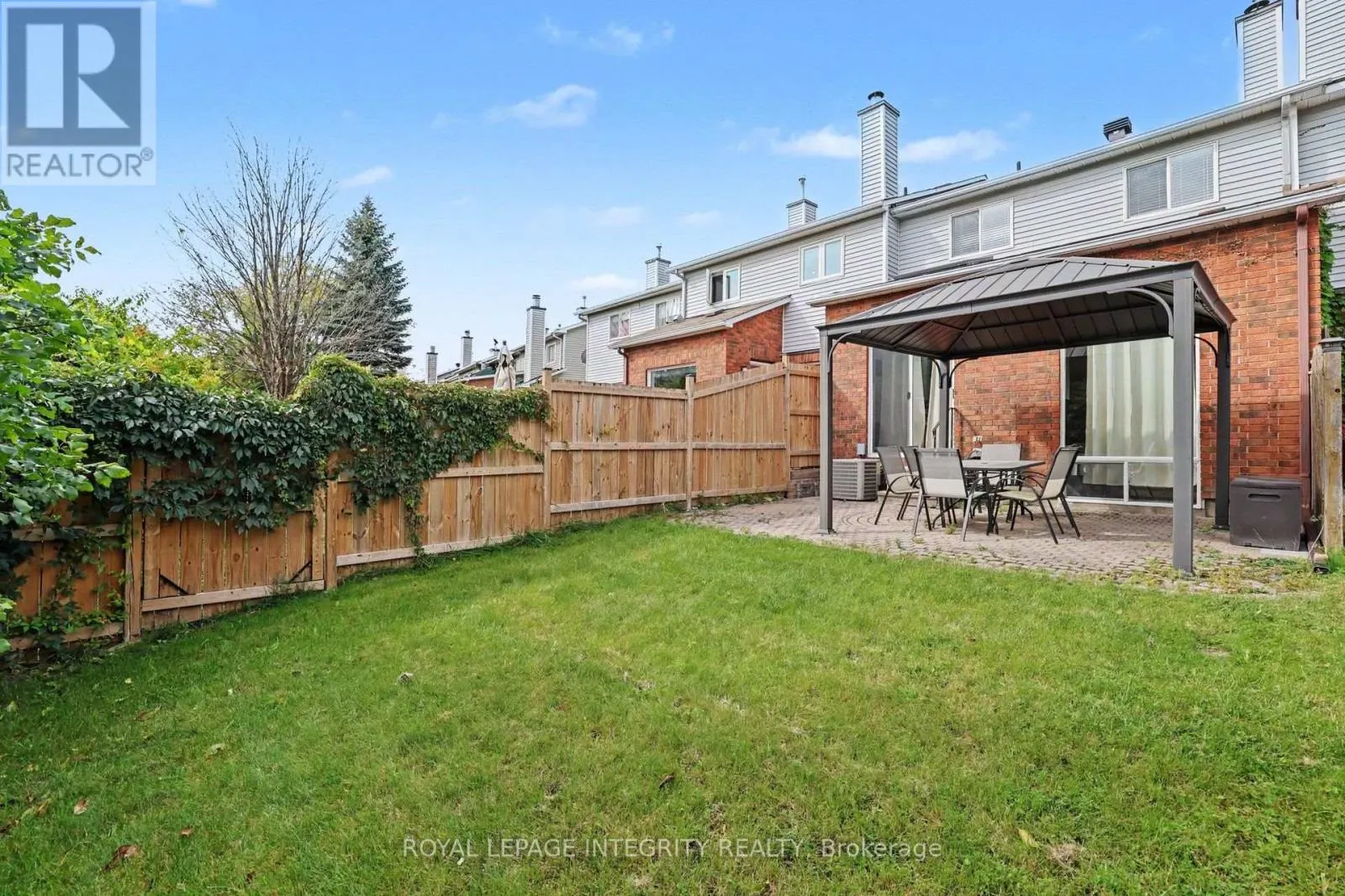 52 BLACKDOME CRESCENT