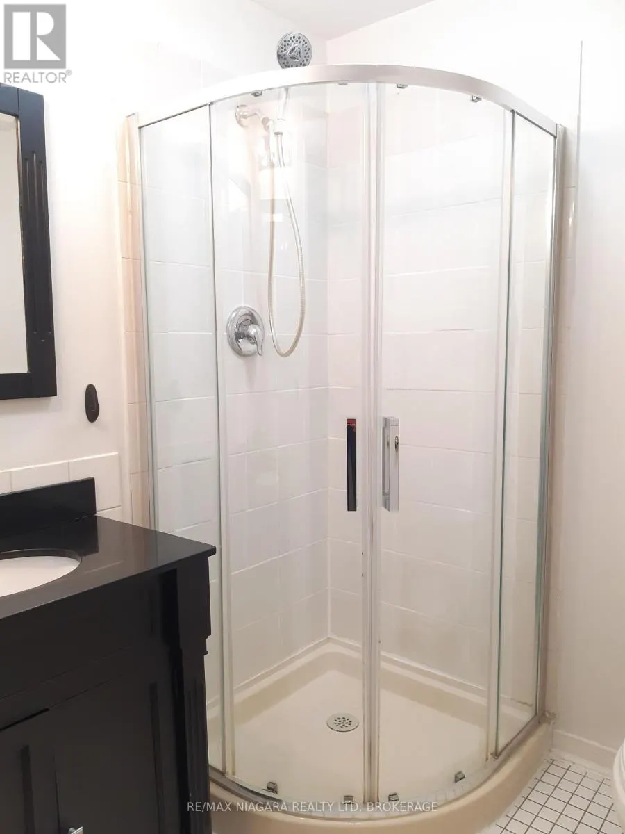 UNIT 1 - 109 GEORGE STREET #Unit 1
