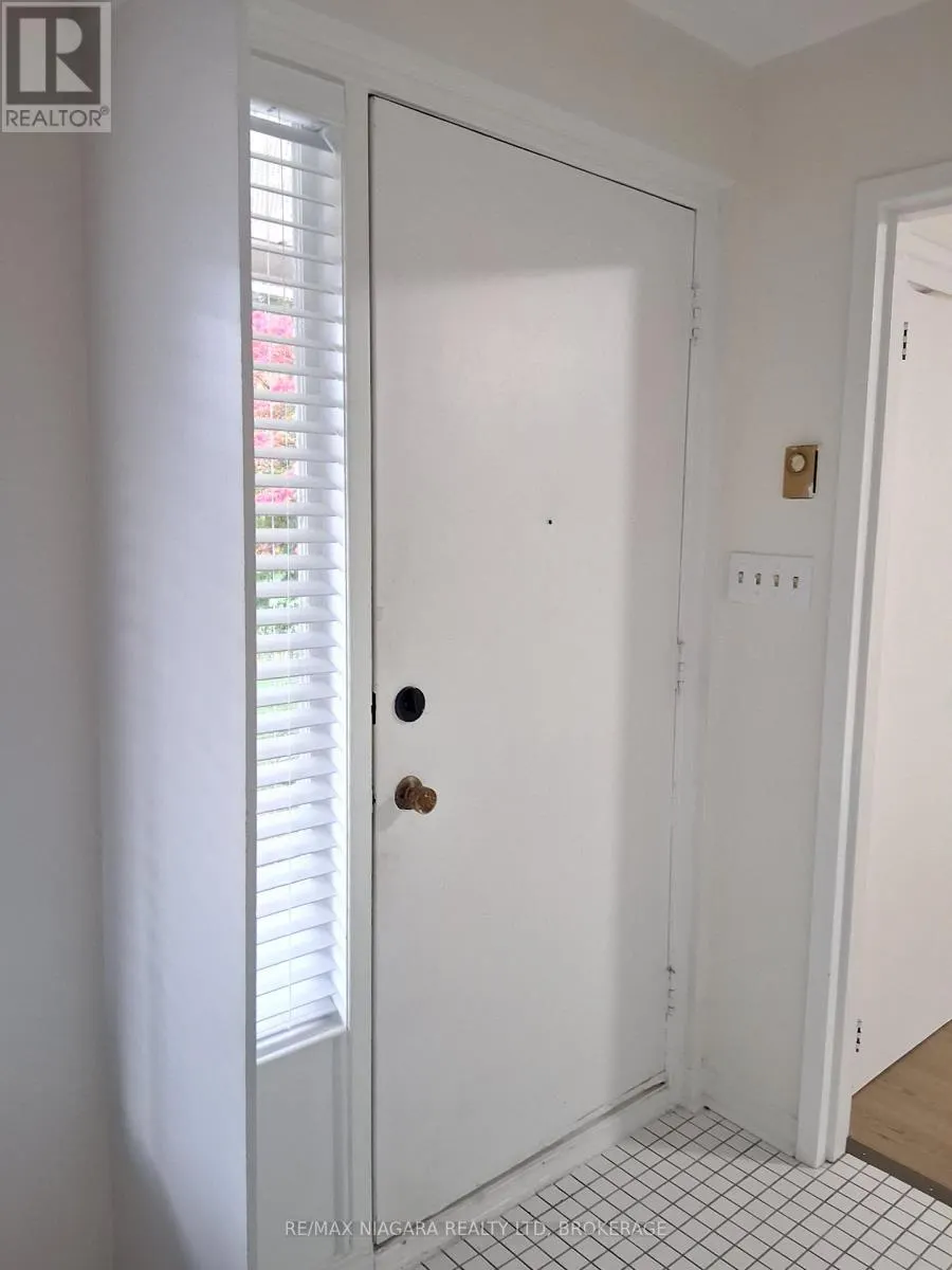 UNIT 1 - 109 GEORGE STREET #Unit 1