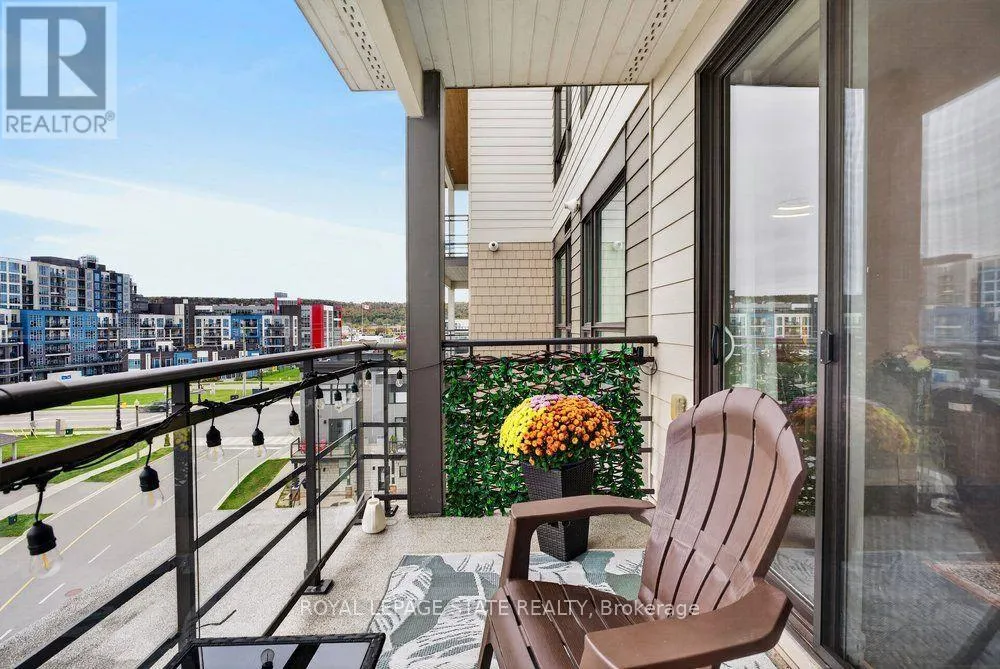 511 - 10 ESPLANADE LANE