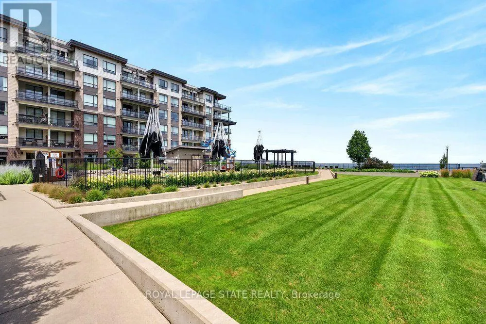 511 - 10 ESPLANADE LANE