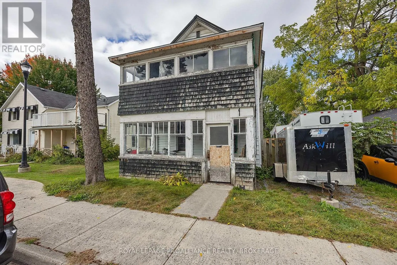 308 BROCK STREET