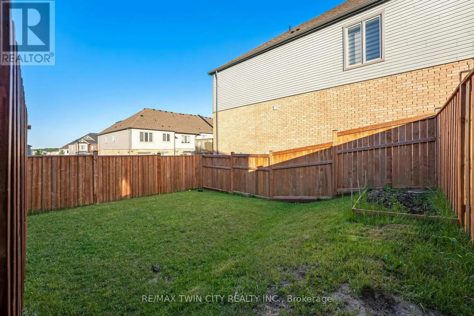 106 HALDIMAND STREET