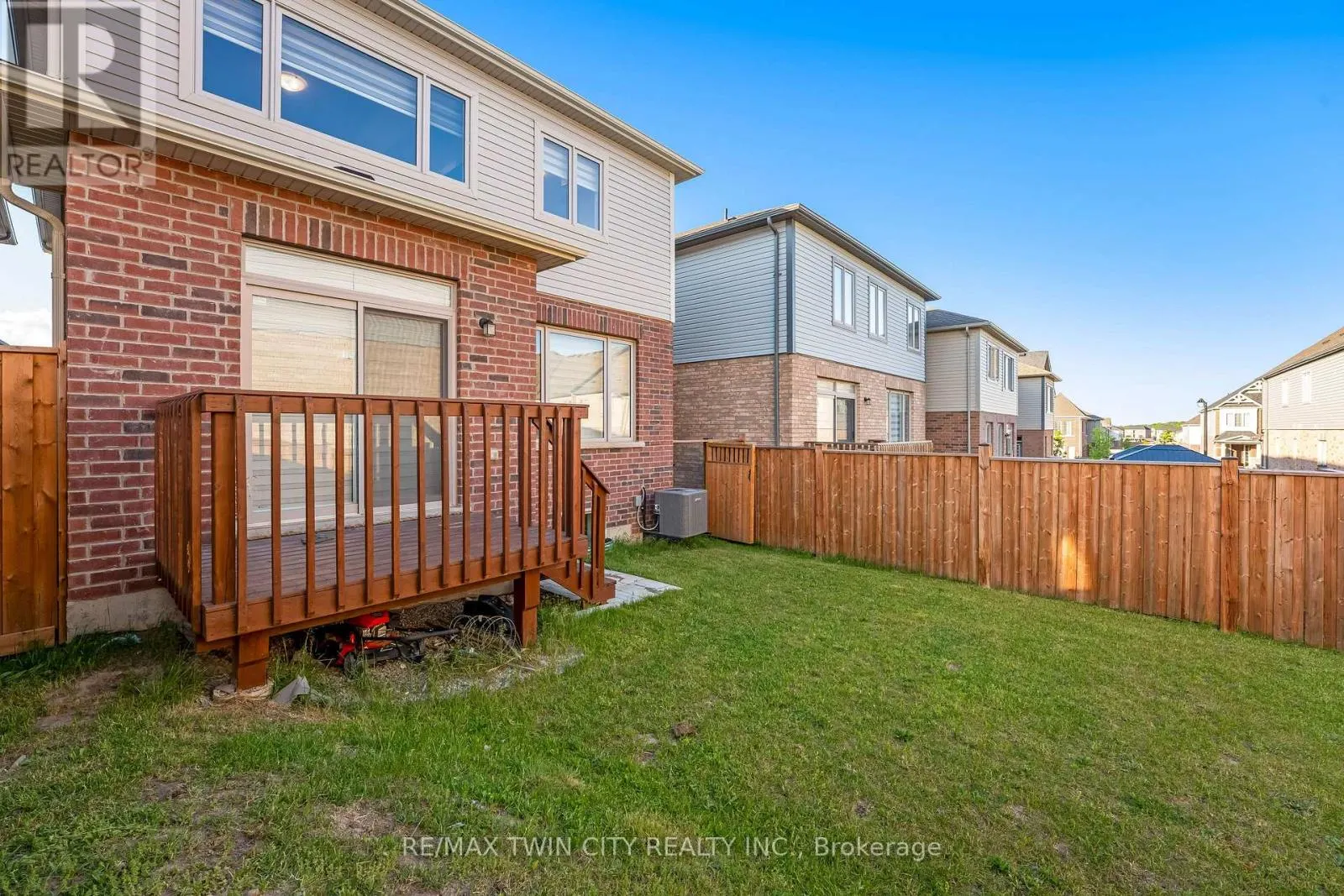 106 HALDIMAND STREET