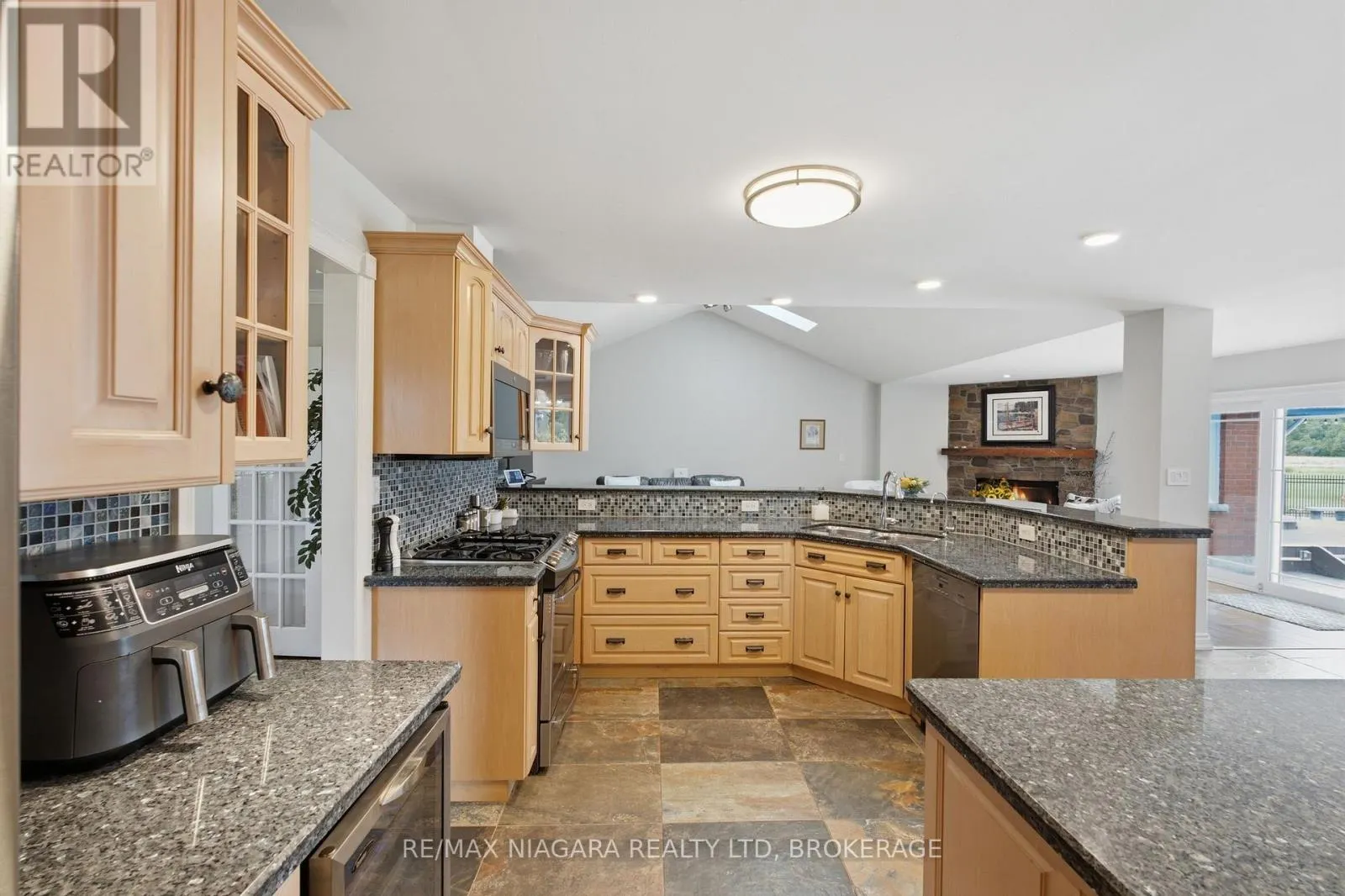 551 DARBY ROAD
