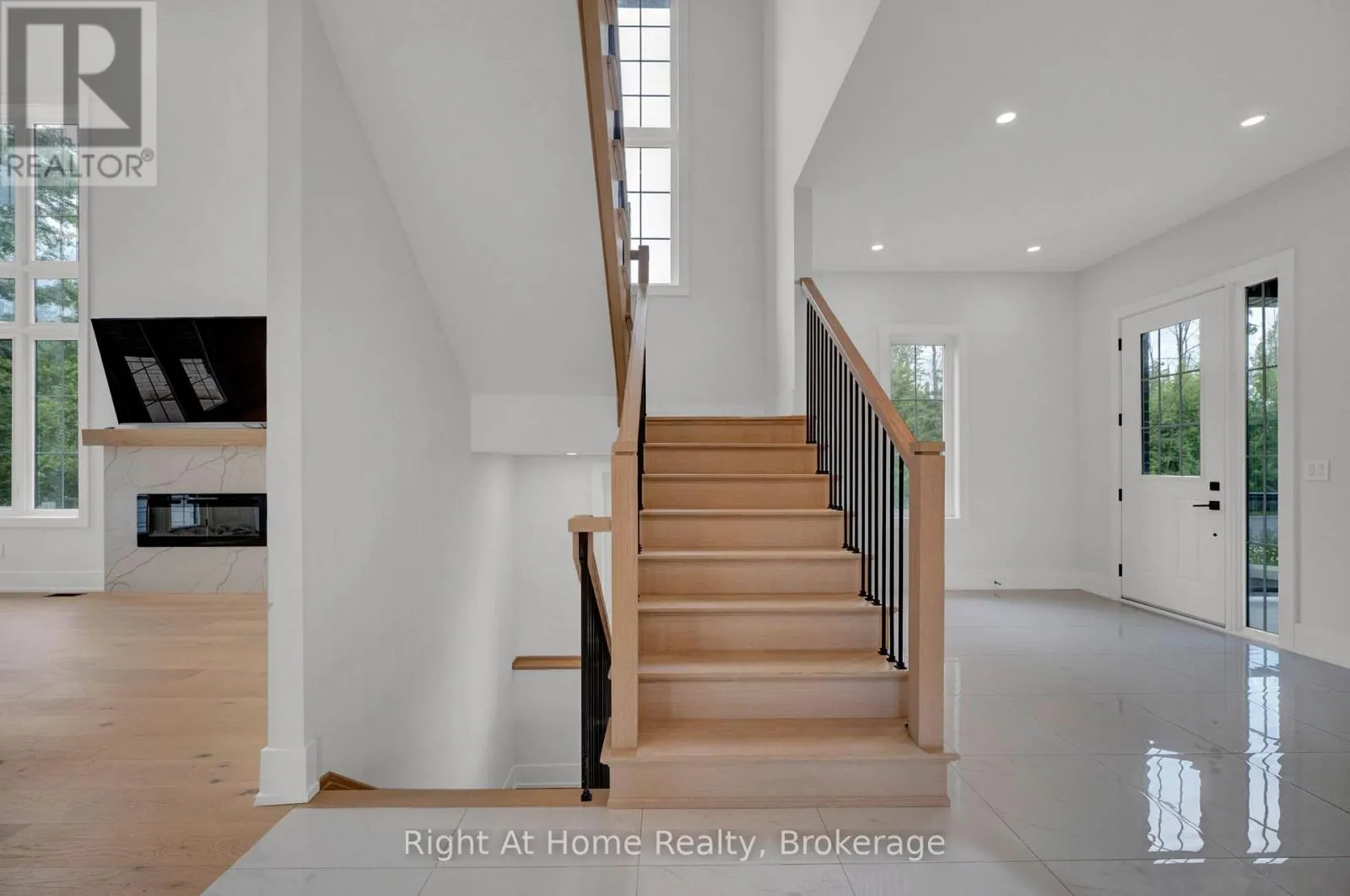 213 SUZANNE MESS BOULEVARD