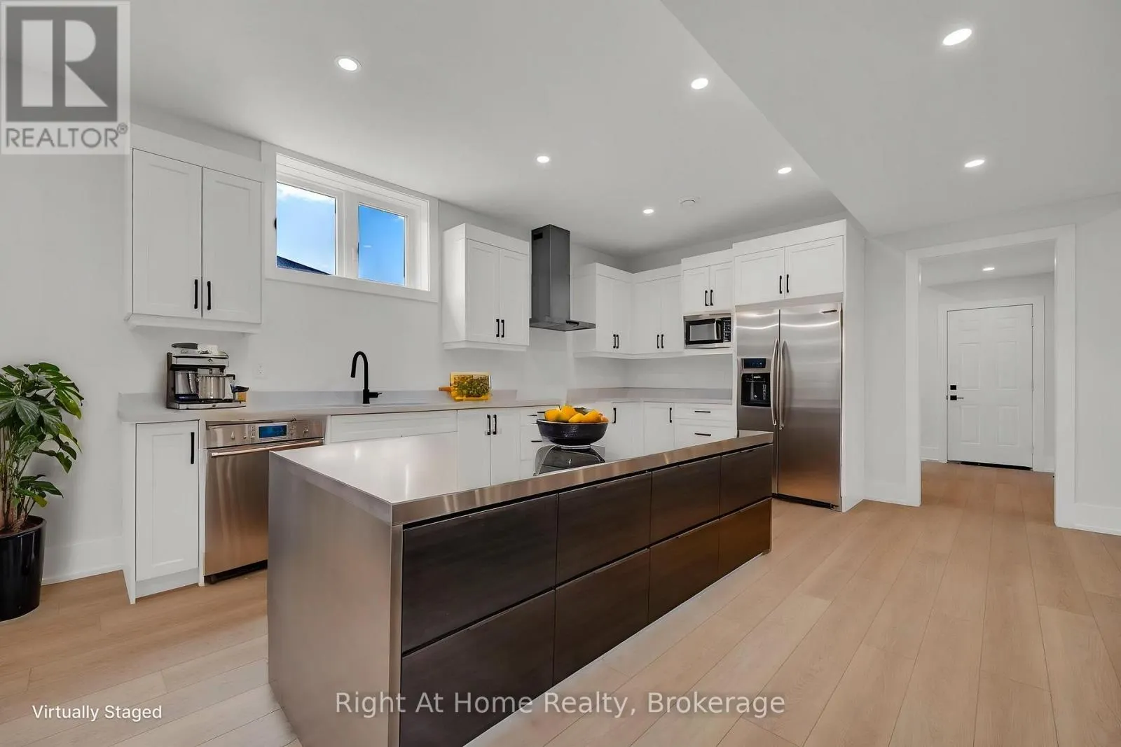 213 SUZANNE MESS BOULEVARD