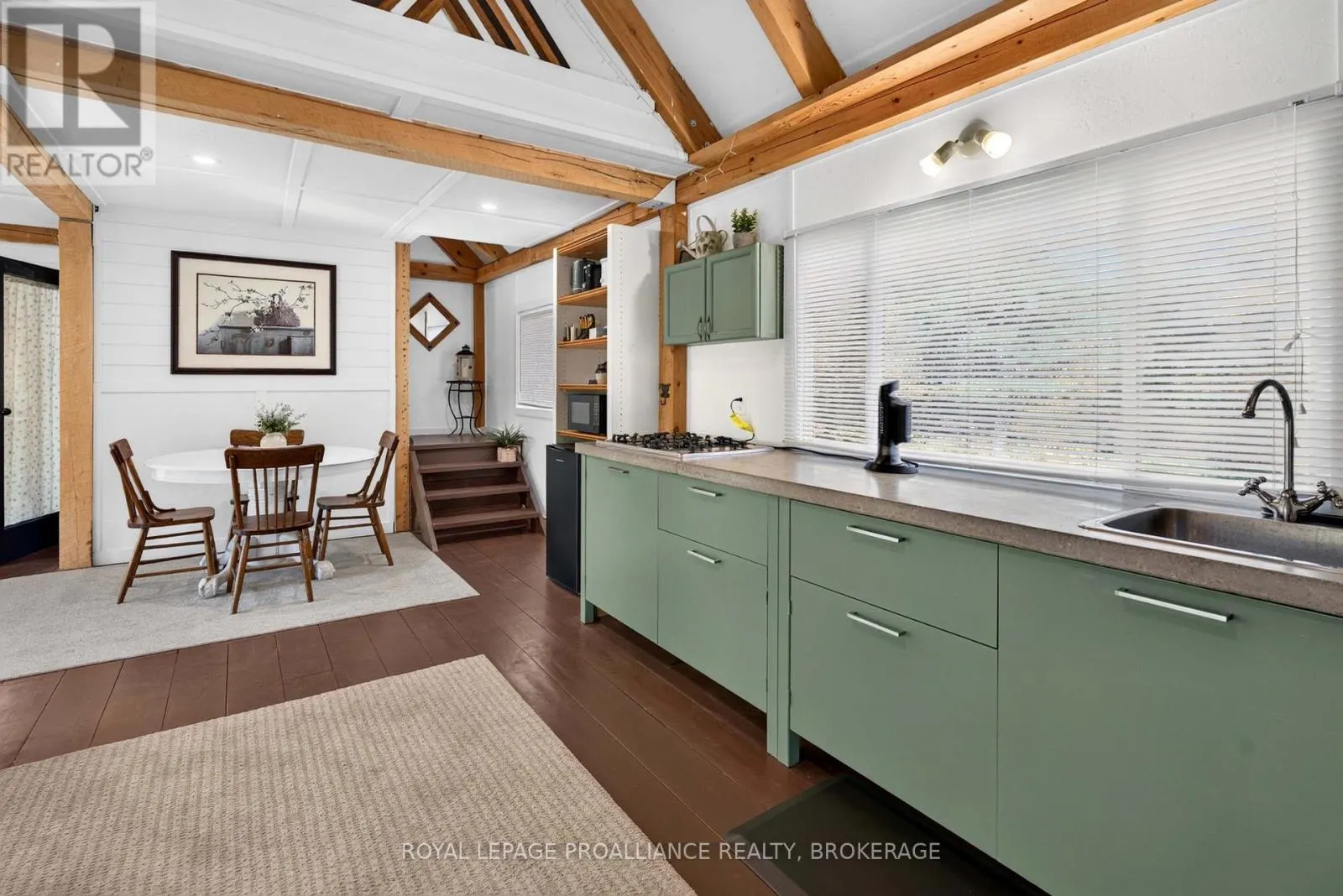 1679 MOUNTAIN ROAD