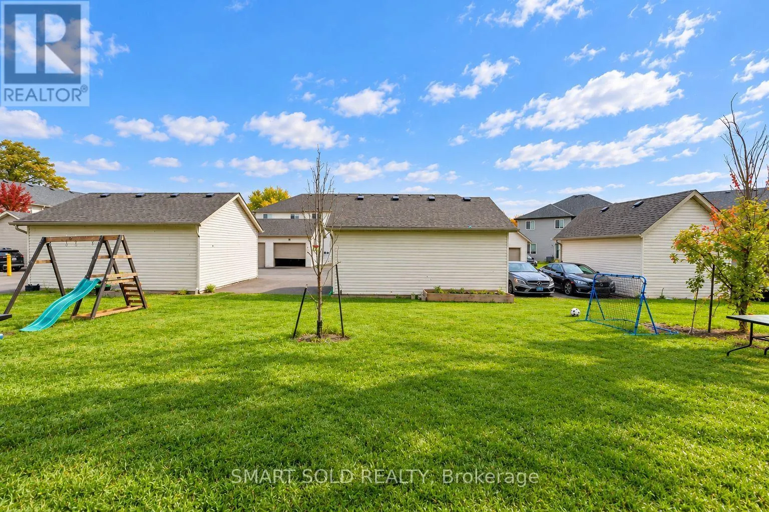 19 PERENACK AVENUE