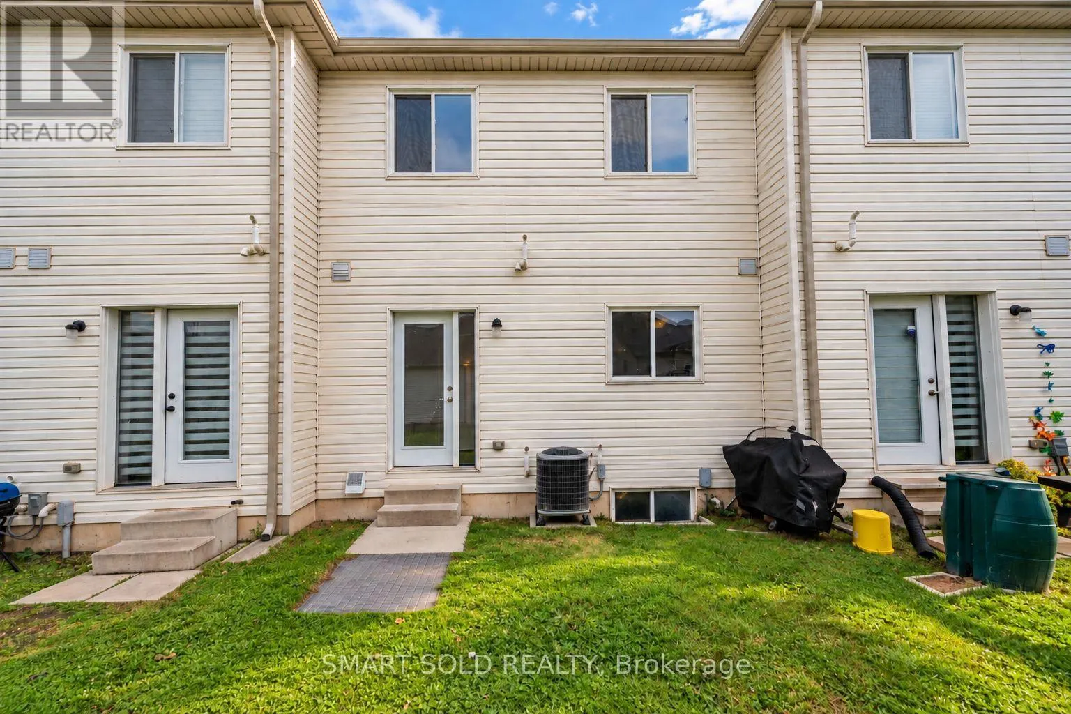19 PERENACK AVENUE