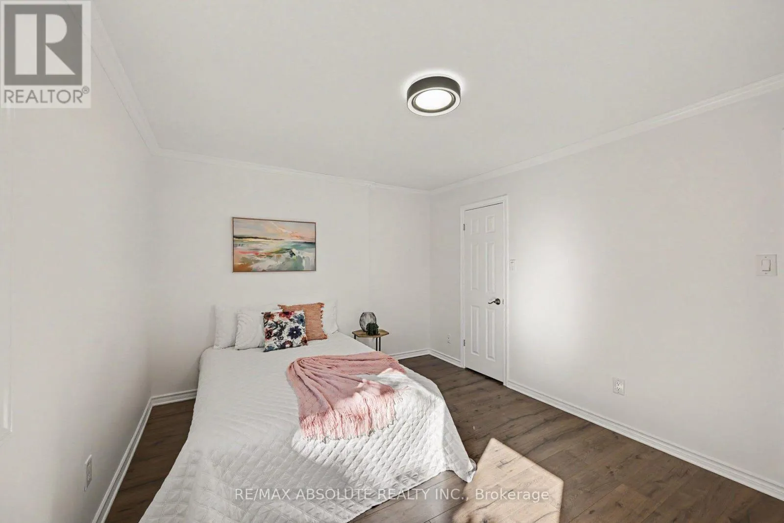 13 SPRUCE CRESCENT