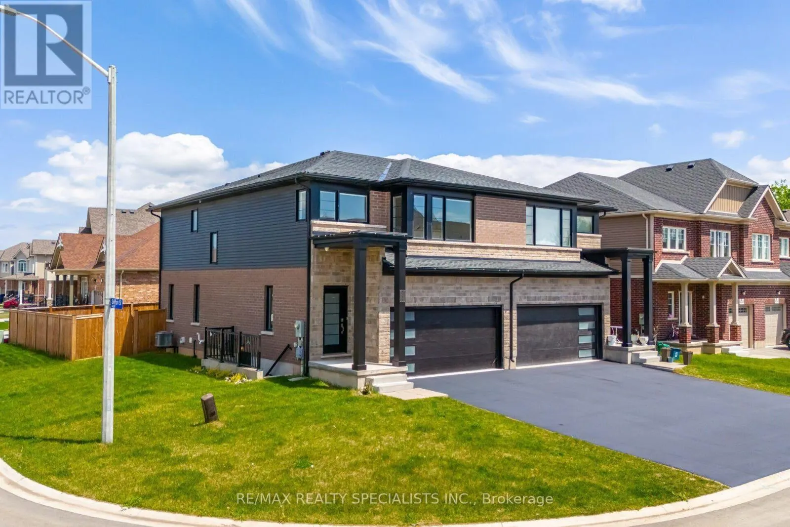 4259 SHUTTLEWORTH DRIVE
