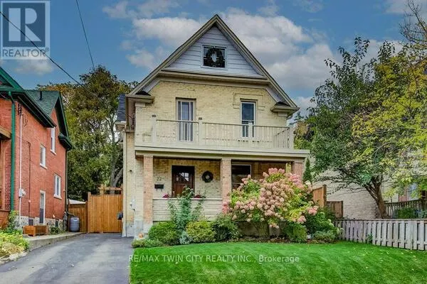 22 WHITNEY PLACE