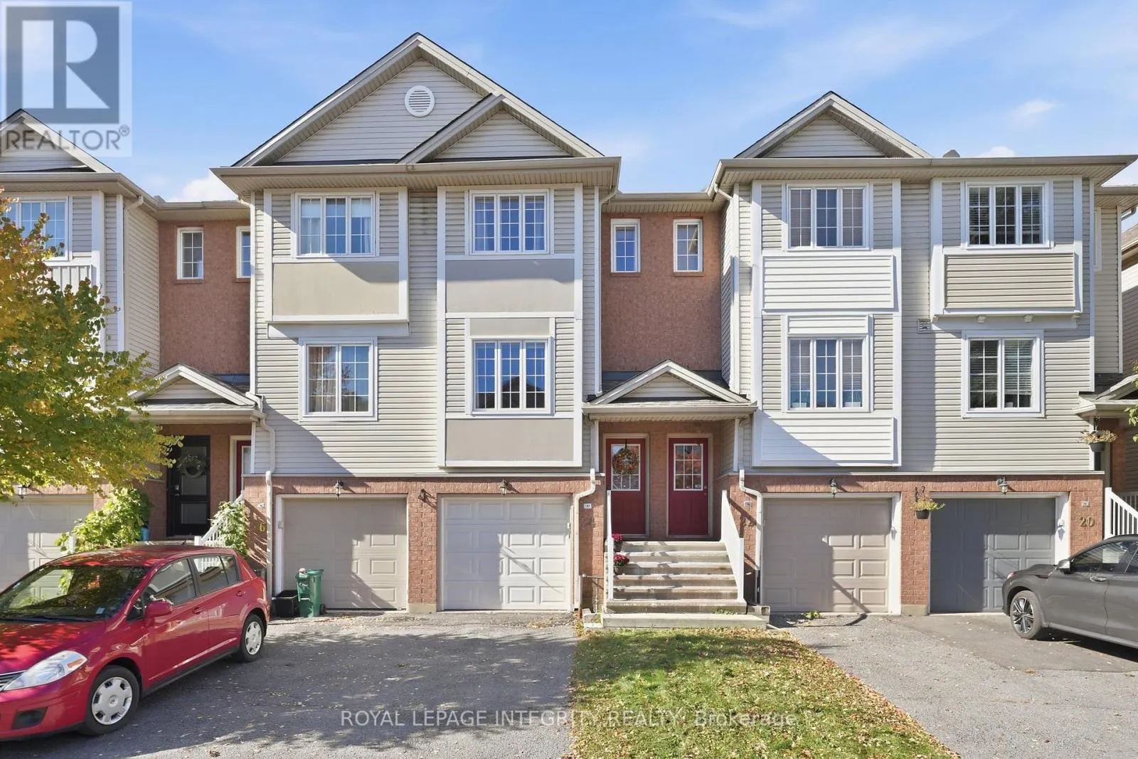 24 YORKVILLE STREET