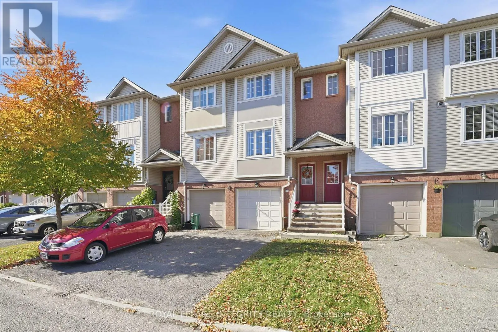 24 YORKVILLE STREET