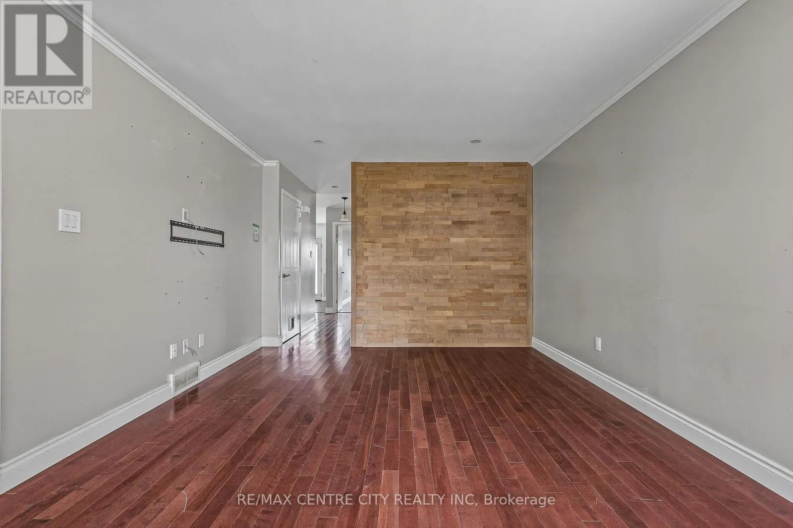 37 JUNO DRIVE