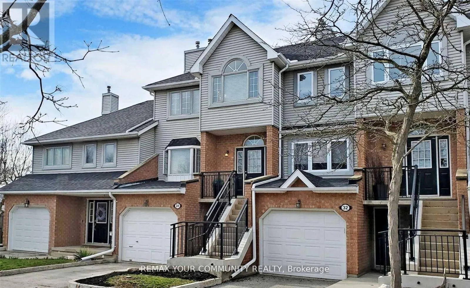 31 - 310 CHRISTOPHER DRIVE